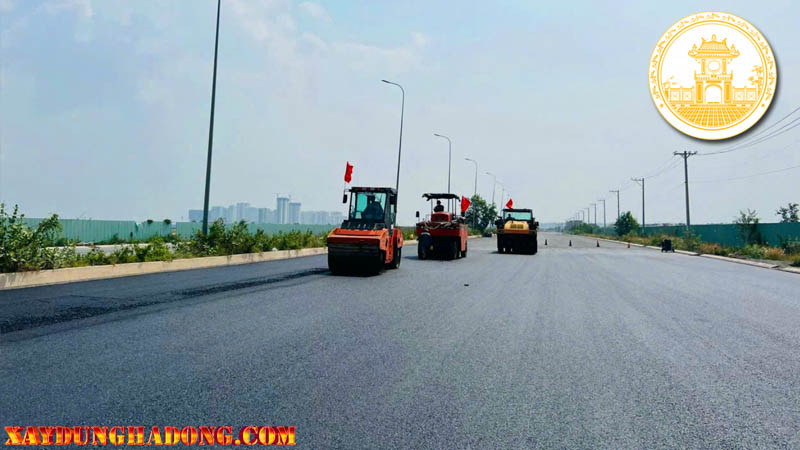 Vì sao mọi người tin tưởng thi công thảm nhựa nóng cho công trình hà nội?
