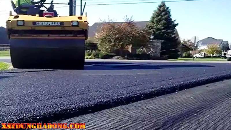 Những vấn đề quan trọng khi th công mặt đường asphalt có sử dụng lưới địa kỹ thuật