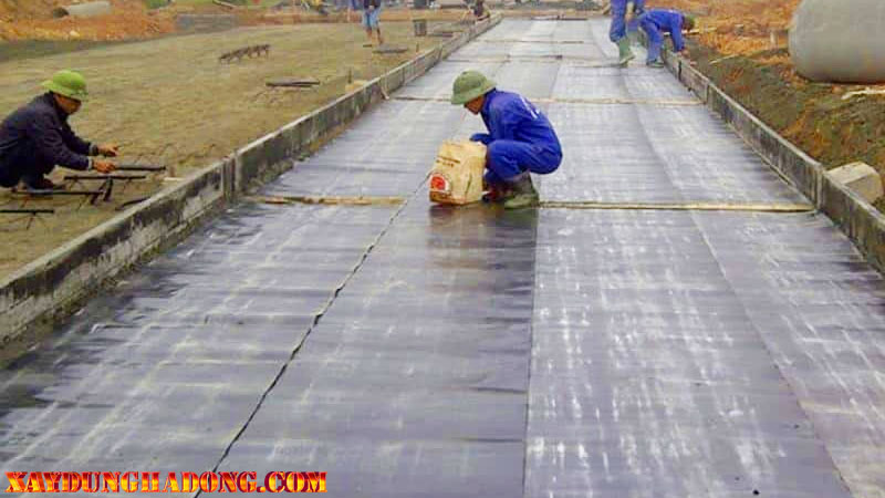 giấy dầu tăng tính kết dính với vật liệu thi công thảm bê tông nhựa