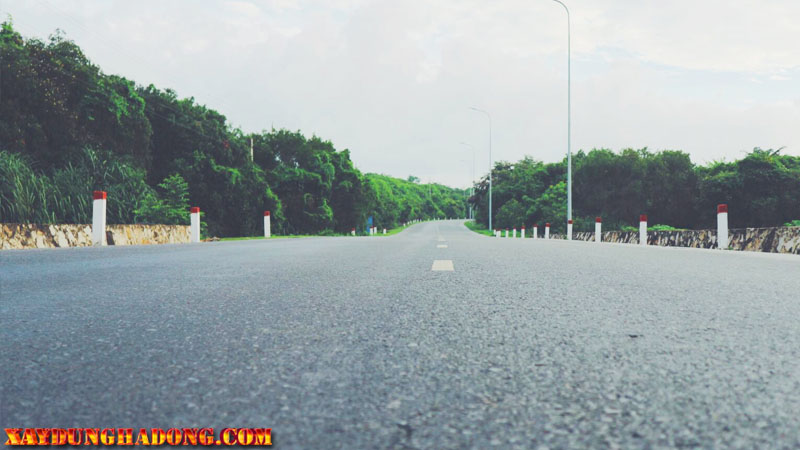 Đặc tính hiệu suất của đường bê tông nhựa với khả năng thoát nước