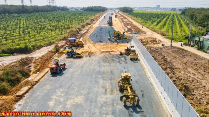 Thi công thảm bê tông nhựa nóng asphalt cũng cần chuyển đổi số để tăng năng suất