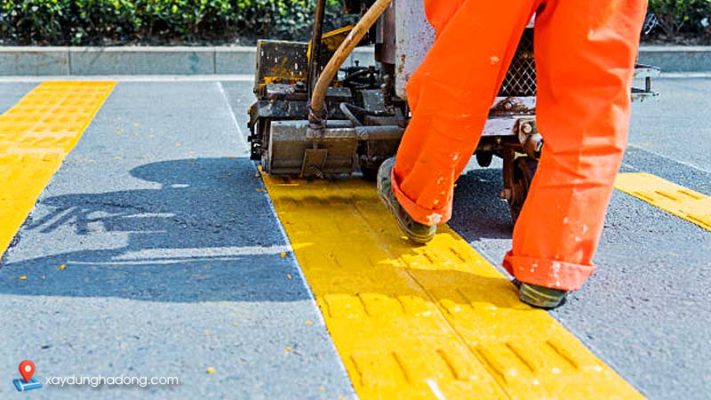 công ty sơn nhiệt dẻo, sơn phản quang, sơn sân thể thao... trên nền bê tông nhựa nóng giá rẻ