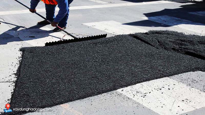 Những loại vật liệu asphalt nguội, asphalt nóng để vá sửa ổ gà